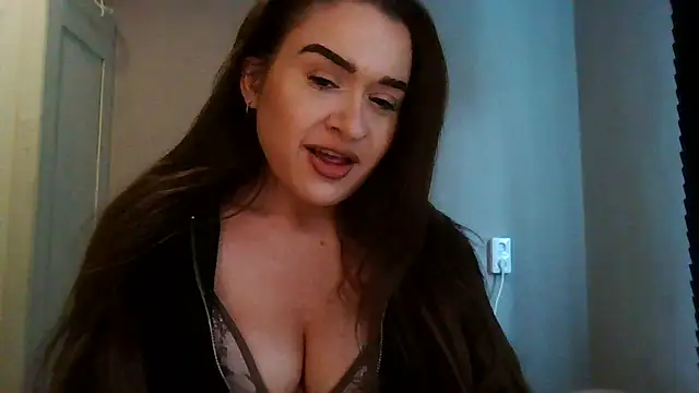 avajade online show from 10-24-25, 09:28