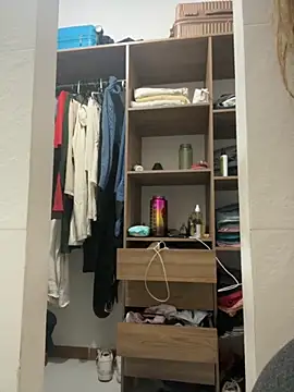 Snapshot of moniquerainx chatting on 11-13-25, 02:54 moniquerainx online show from 11-13-25, 02:54