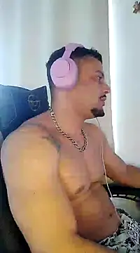 Snapshot of Fadinha-e-Raro chatting on 03-21-25, 04:40 Fadinha-e-Raro online show from 03-21-25, 04:40