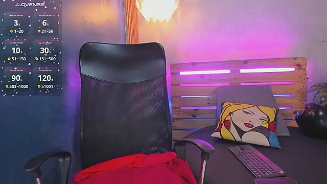 niky doll  online show from 02-18-26, 03:08