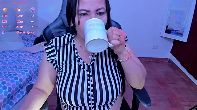 esmeralda milf online show from 03-11-25, 09:37