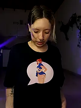 Snapshot of Rabit_Snake chatting on 12-04-24, 03:26 Rabit Snake online show from 12-04-24, 03:26