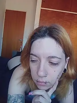 Snapshot of Rabit_Snake chatting on 06-15-26, 03:14 Rabit Snake online show from 06-15-26, 03:14