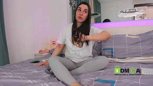 Snapshot of SonyaParadise chatting on 03-05-25, 11:38 SonyaParadise online show from 03-05-25, 11:38