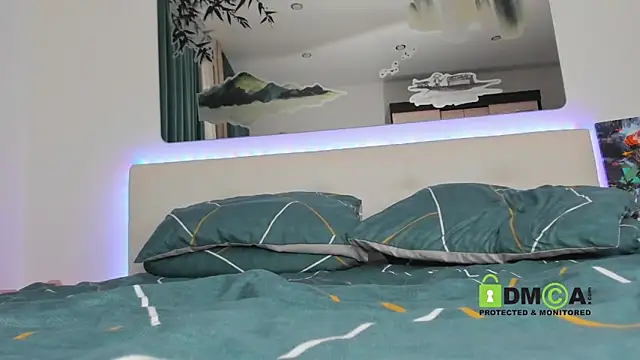 Snapshot of SonyaParadise chatting on 10-03-25, 11:29 SonyaParadise online show from 10-03-25, 11:29