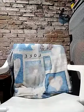 Snapshot of JaMell61 chatting on 02-08-25, 04:36 JaMell61 online show from 02-08-25, 04:36