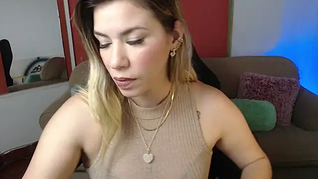 ms sofia x online show from 01-12-25, 04:18