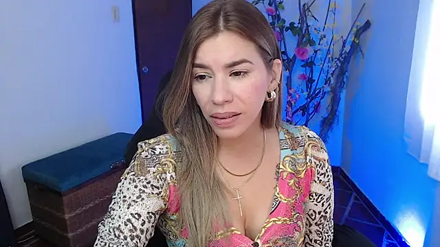 Snapshot of ms_sofia_x chatting on 02-11-26, 02:55 ms sofia x online show from 02-11-26, 02:55