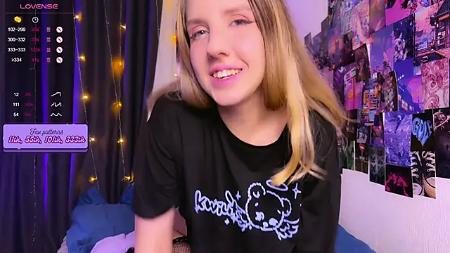 HotaruTomo online show from 03-15-25, 04:24