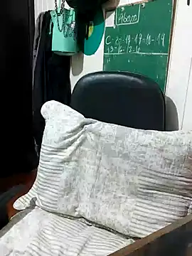 ElfGrey online show from 01-23-25, 03:16