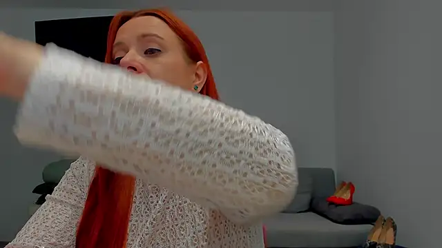 emilianna666 online show from 04-02-26, 12:25