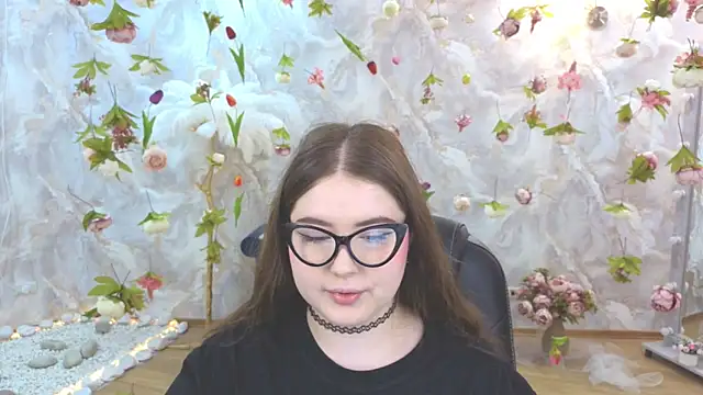 NicoleFoxery online show from 05-27-26, 03:25