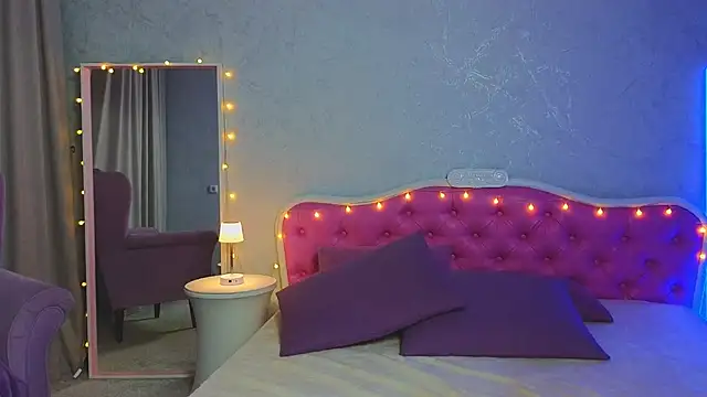 Ariana Petite online show from 01-27-25, 12:01