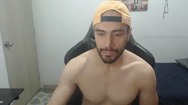 Snapshot of samuelgarcia_ chatting on 04-19-26, 08:35 samuelgarcia online show from 04-19-26, 08:35