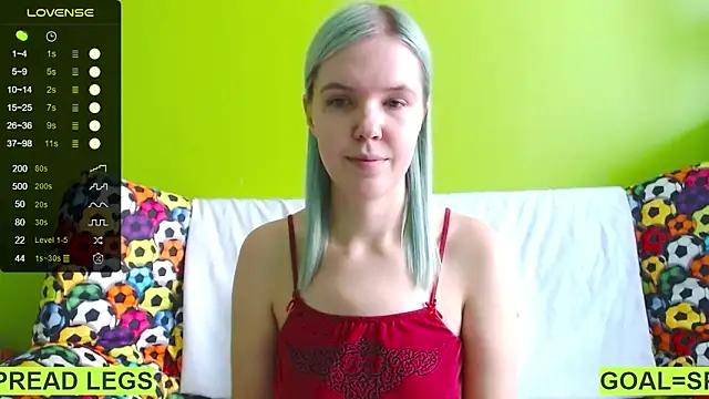 Snapshot of Ultra_Meow chatting on 02-04-25, 12:11 Ultra Meow online show from 02-04-25, 12:11