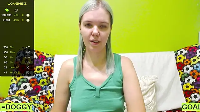 Snapshot of Ultra_Meow chatting on 02-08-25, 06:44 Ultra Meow online show from 02-08-25, 06:44