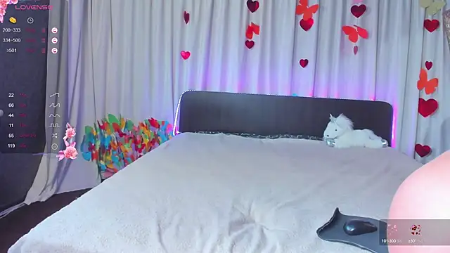 Snapshot of JesikaLooove chatting on 02-14-25, 07:38 JesikaLooove online show from 02-14-25, 07:38