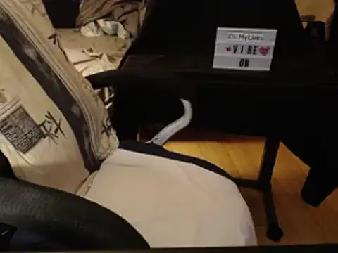 Snapshot of Cocotinexo chatting on 01-19-25, 05:26 Cocotinexo online show from 01-19-25, 05:26