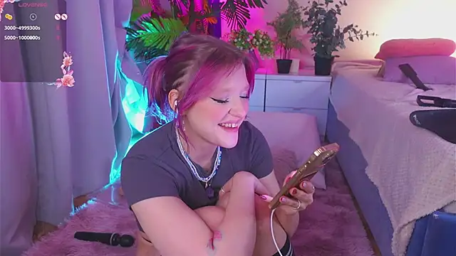 Snapshot of Crazy_Wine chatting on 12-13-24, 02:21 Crazy Wine online show from 12-13-24, 02:21