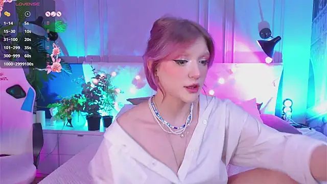 Snapshot of Crazy_Wine chatting on 01-28-25, 10:12 Crazy Wine online show from 01-28-25, 10:12