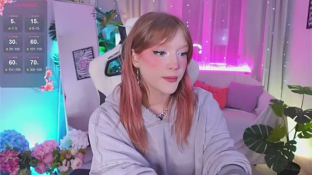 Snapshot of Crazy_Wine chatting on 09-19-25, 09:26 Crazy Wine online show from 09-19-25, 09:26