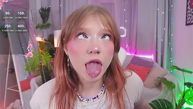 Snapshot of Crazy_Wine chatting on 10-02-25, 09:00 Crazy Wine online show from 10-02-25, 09:00