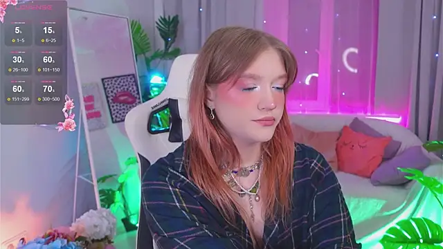 Snapshot of Crazy_Wine chatting on 10-04-25, 10:41 Crazy Wine online show from 10-04-25, 10:41