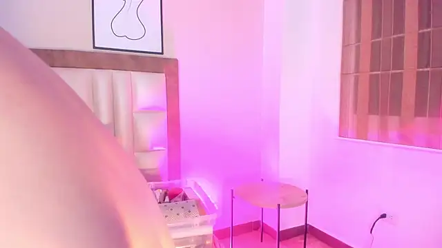 Snapshot of JupiteFox chatting on 01-10-25, 08:59 JupiteFox online show from 01-10-25, 08:59