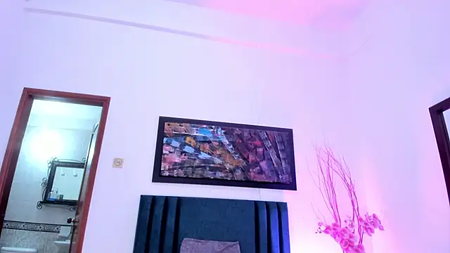 Snapshot of JupiteFox chatting on 01-13-25, 05:44 JupiteFox online show from 01-13-25, 05:44