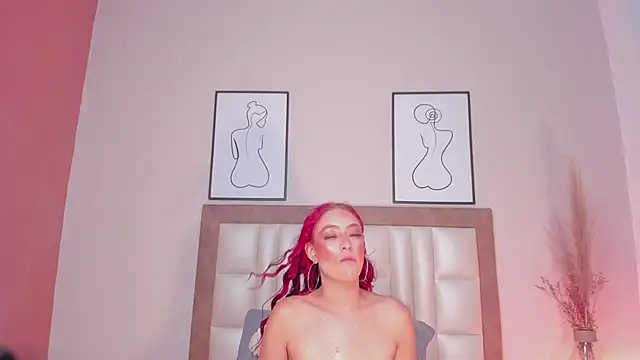 Snapshot of JupiteFox chatting on 09-11-25, 12:44 JupiteFox online show from 09-11-25, 12:44