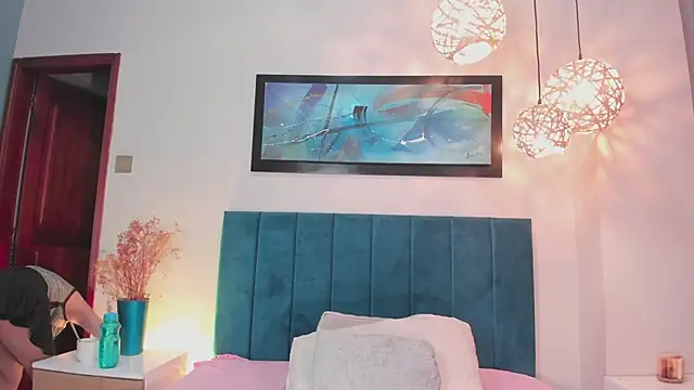 Snapshot of JupiteFox chatting on 10-11-25, 11:58 JupiteFox online show from 10-11-25, 11:58