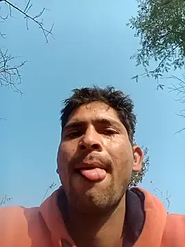 Snapshot of SunnyleoneBG chatting on 12-19-24, 08:56 SunnyleoneBG online show from 12-19-24, 08:56