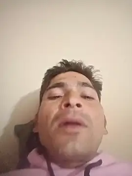 Snapshot of SunnyleoneBG chatting on 12-21-24, 11:55 SunnyleoneBG online show from 12-21-24, 11:55