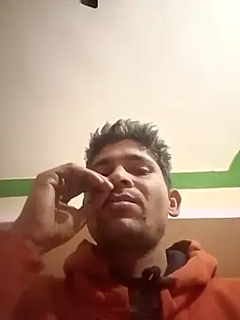 Snapshot of SunnyleoneBG chatting on 12-24-24, 01:49 SunnyleoneBG online show from 12-24-24, 01:49