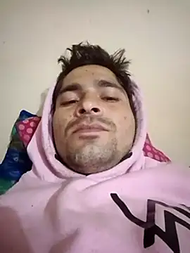 Snapshot of SunnyleoneBG chatting on 12-30-24, 01:15 SunnyleoneBG online show from 12-30-24, 01:15