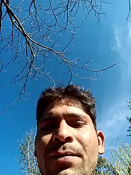 Snapshot of SunnyleoneBG chatting on 12-30-24, 04:20 SunnyleoneBG online show from 12-30-24, 04:20