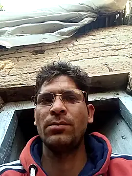 Snapshot of SunnyleoneBG chatting on 12-30-24, 07:37 SunnyleoneBG online show from 12-30-24, 07:37