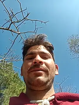 Snapshot of SunnyleoneBG chatting on 03-17-25, 04:29 SunnyleoneBG online show from 03-17-25, 04:29