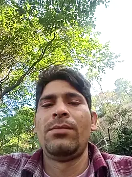 Snapshot of SunnyleoneBG chatting on 09-27-25, 03:44 SunnyleoneBG online show from 09-27-25, 03:44