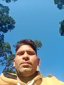 Snapshot of SunnyleoneBG chatting on 10-17-25, 02:26 SunnyleoneBG online show from 10-17-25, 02:26