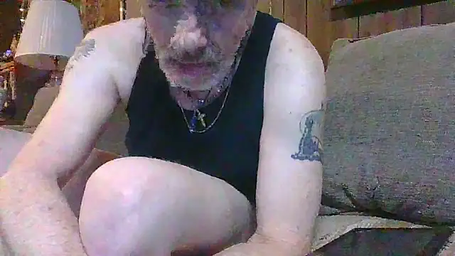 Snapshot of Makowboy chatting on 12-07-24, 09:00 Makowboy online show from 12-07-24, 09:00