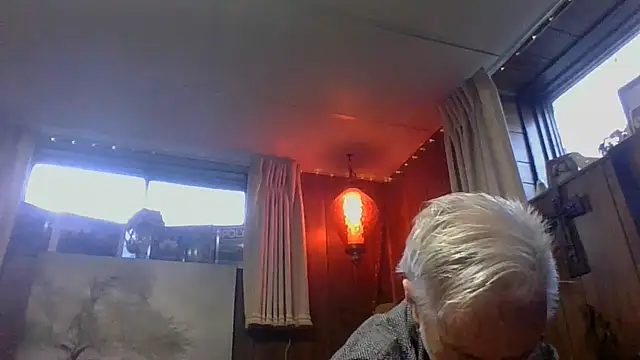 Snapshot of Makowboy chatting on 01-28-25, 09:19 Makowboy online show from 01-28-25, 09:19