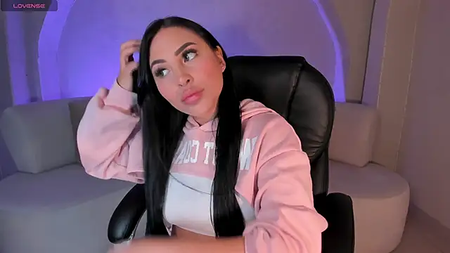 MiaRoberts1 online show from 04-14-26, 01:06