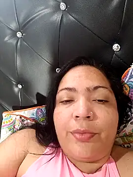 Snapshot of NIKOLE1301 chatting on 02-05-25, 08:14 NIKOLE1301 online show from 02-05-25, 08:14