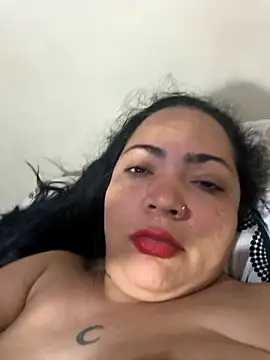 Snapshot of NIKOLE1301 chatting on 11-29-25, 10:35 NIKOLE1301 online show from 11-29-25, 10:35