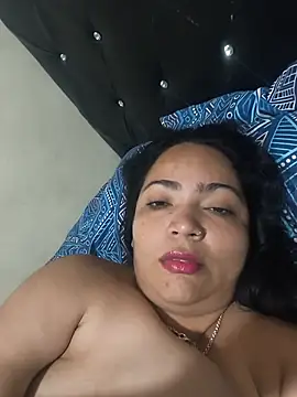 Snapshot of NIKOLE1301 chatting on 06-16-26, 12:24 NIKOLE1301 online show from 06-16-26, 12:24
