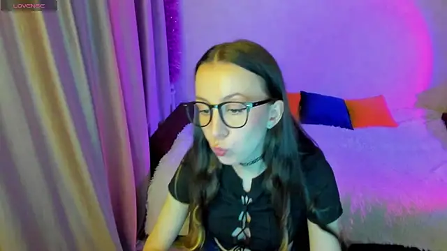 CurlySteph online show from 09-26-25, 04:11