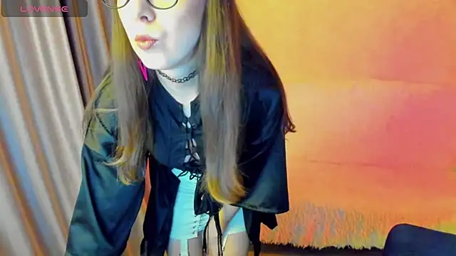 CurlySteph online show from 01-10-26, 02:30