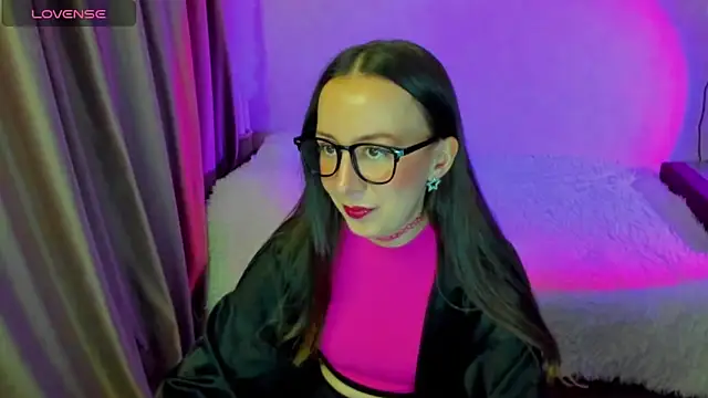 CurlySteph online show from 03-27-26, 05:45