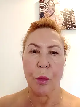 Hottie-Mom online show from 10-14-25, 07:42